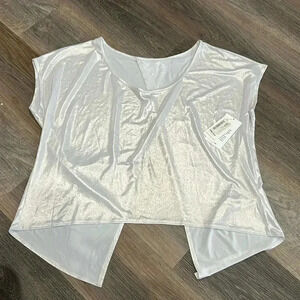 (15) NWT  athletic top